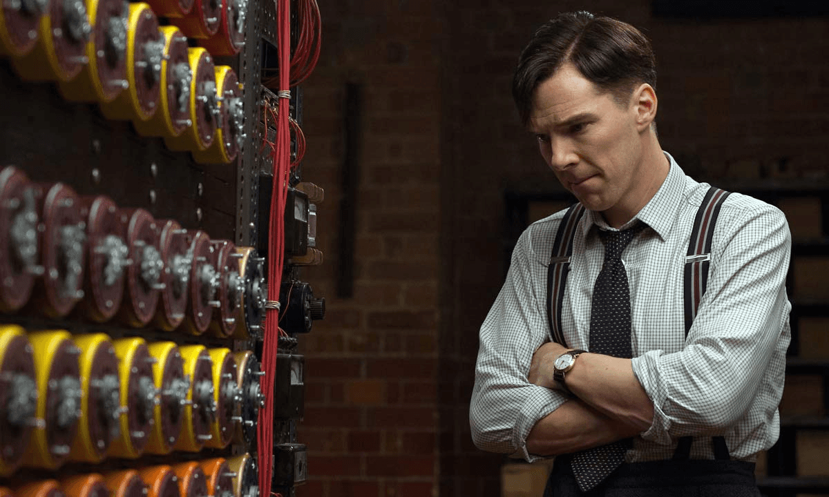 Benedict-Cumberbatch-in-T-013